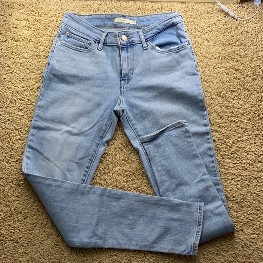 levi’s 711 skinny jeans